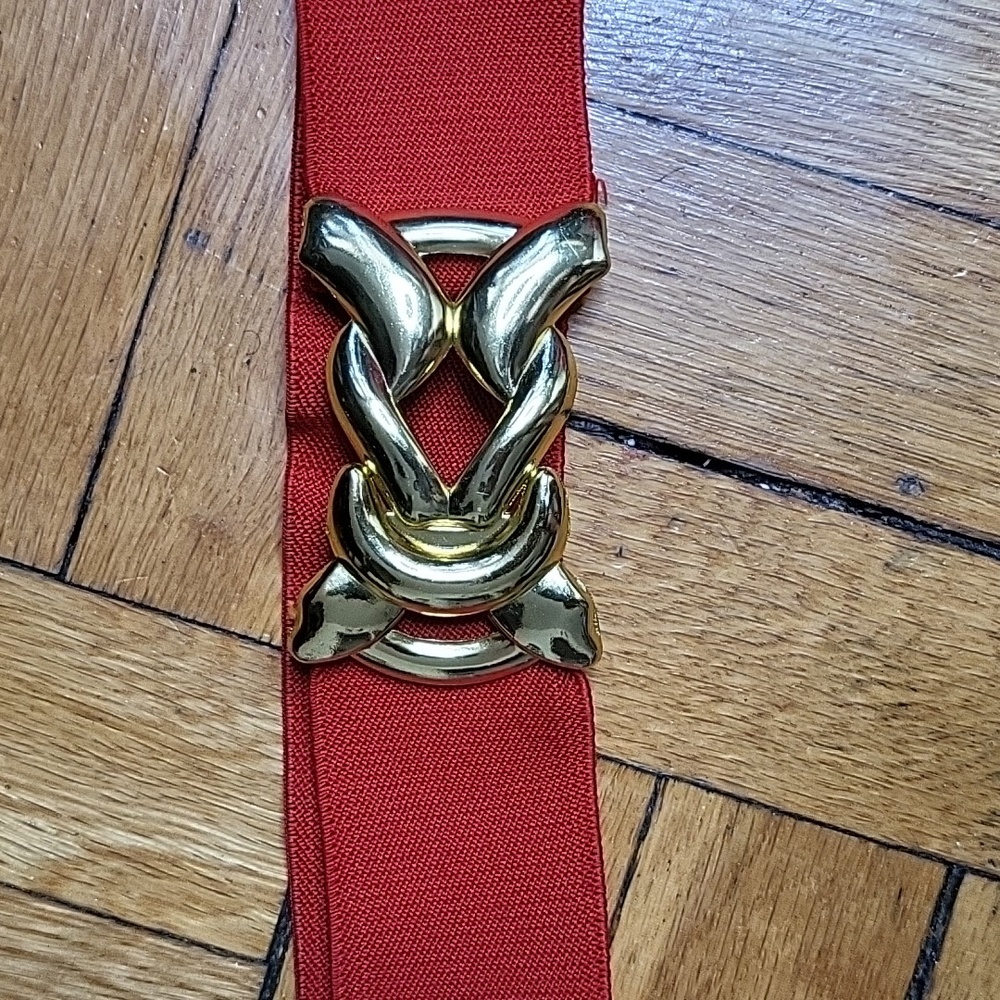 Vintage Gold Buckle Bet